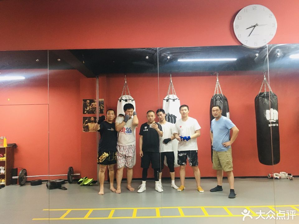 联盟搏击俱乐部