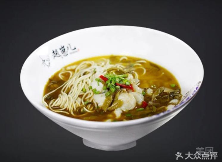 老坛酸菜鱼推荐菜:鱼多多酸菜鱼米饭位于南阳市卧龙区工业北路白庄