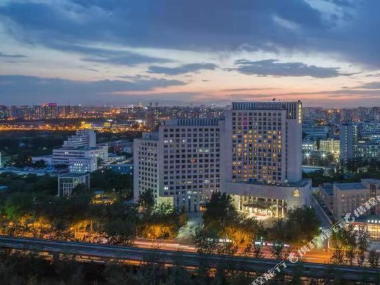 区酒仙桥路10号(临近乐天马特超市300米-酒仙桥中路内-紧靠星科大厦)