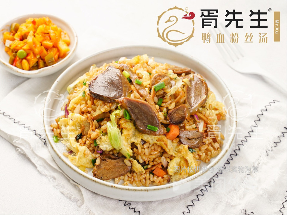 李子园鸭血推荐菜:胥先生鸭血粉丝汤(八佰伴人民路店)位于无锡市江阴