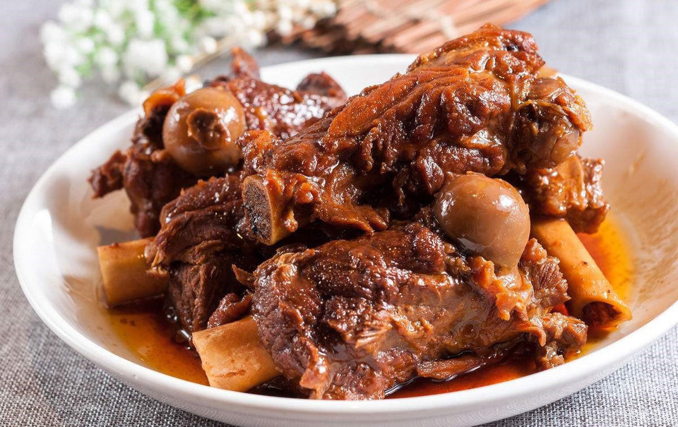 麻辣味酱骨头图片