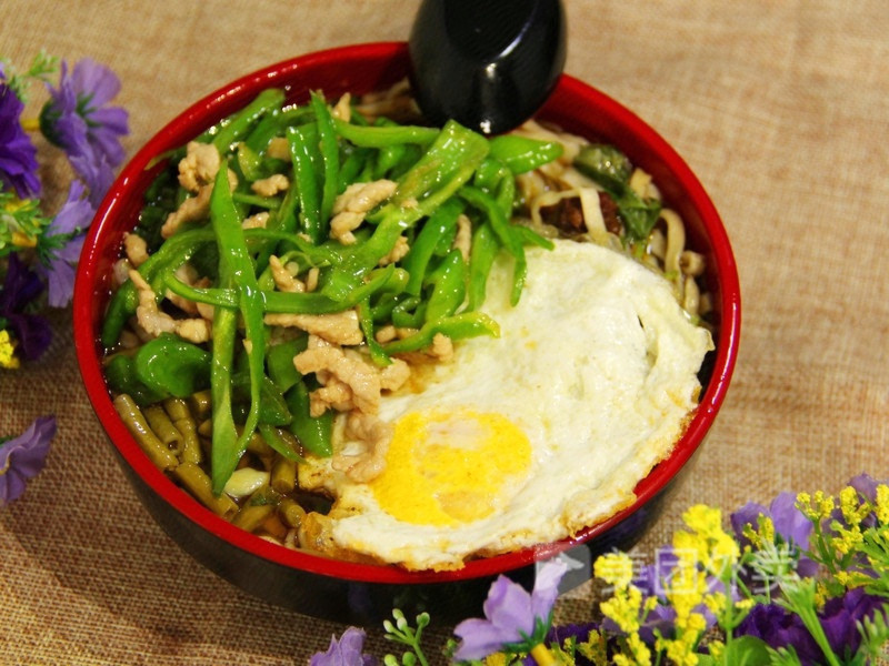 青椒肉丝粉图片