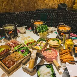 火锅先生人均_算命先生图片