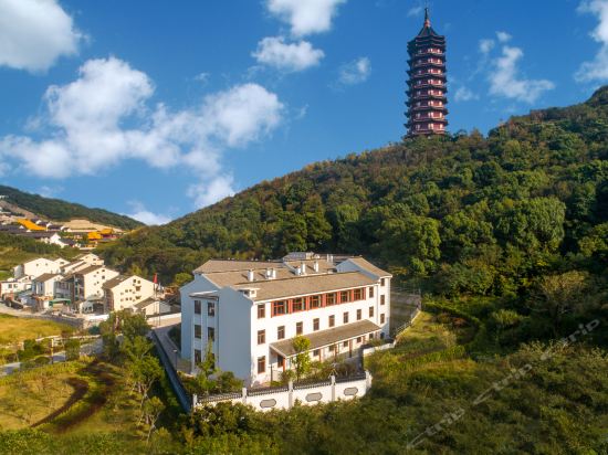 怎么走,在哪,在哪里,在哪儿):舟山市普陀区庄严路103号普陀山庄电话