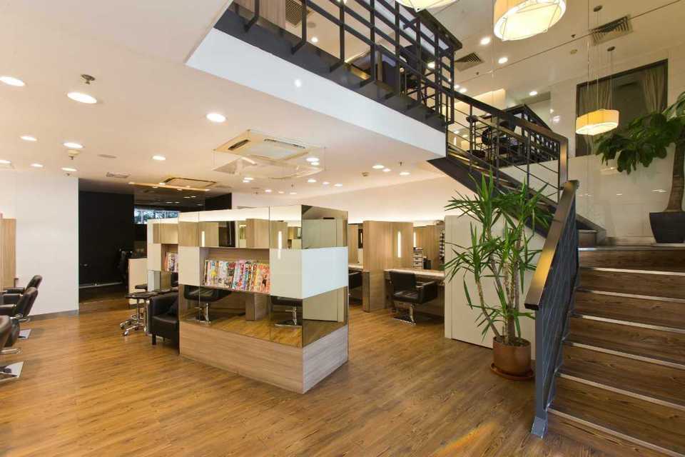 组合发型顾问华山路店