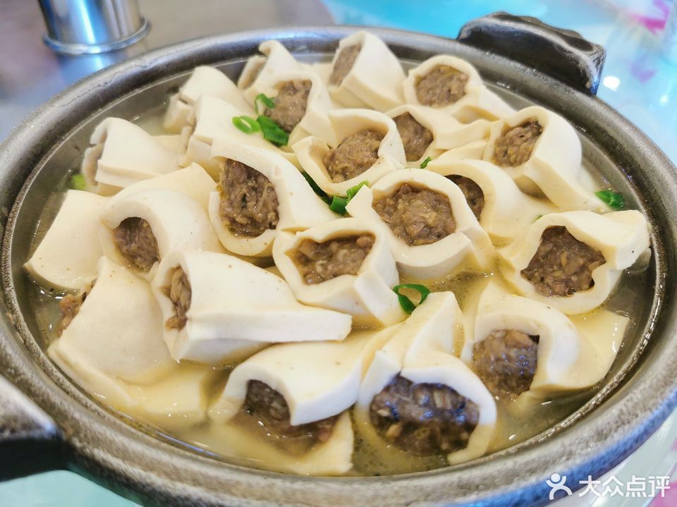 同益轩饭店位于包头市东河区解放路 标签:餐馆中餐餐饮其他中餐
