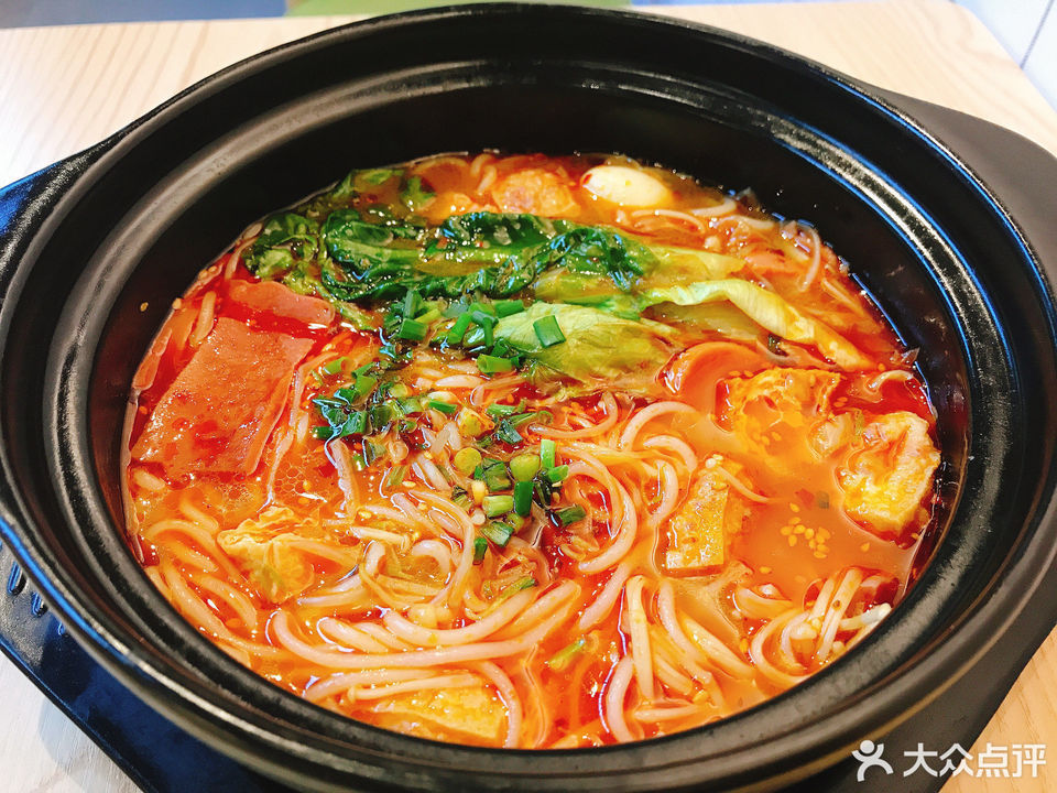 海鲜砂锅粉图片