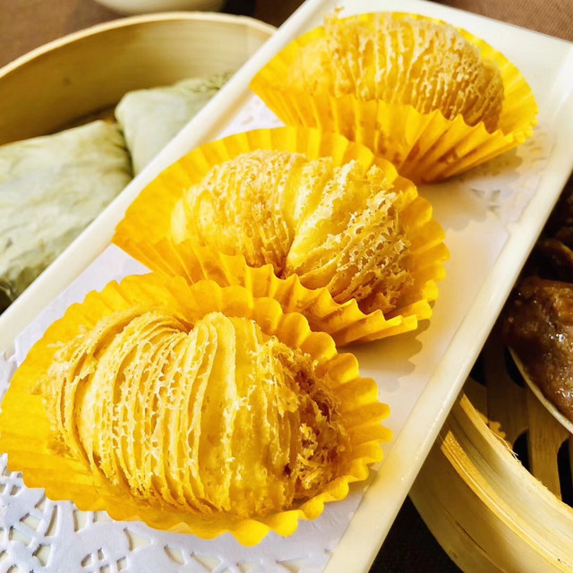 金枕榴莲酥图片