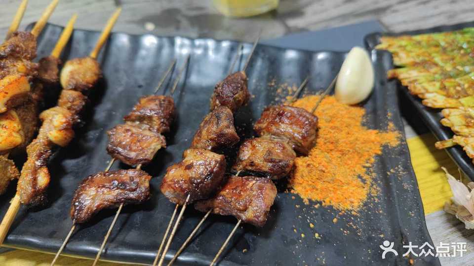 晓光锦州烧烤店