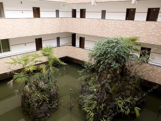 红阳宾馆(花溪清溪路店)