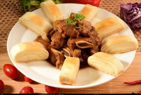 牛排焖大饼图片