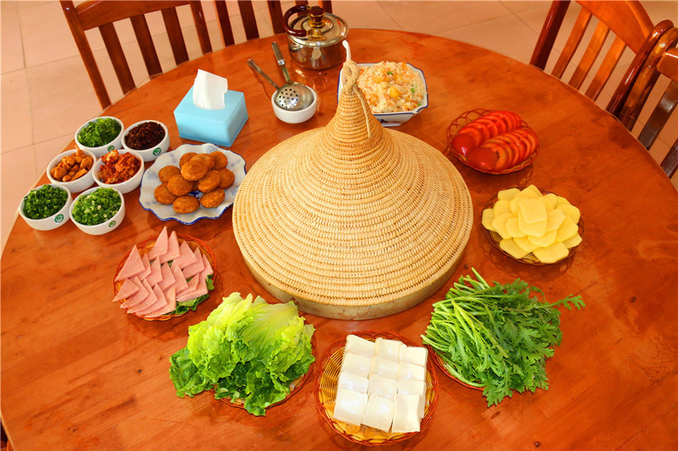               江川铜锅鱼石锅鱼