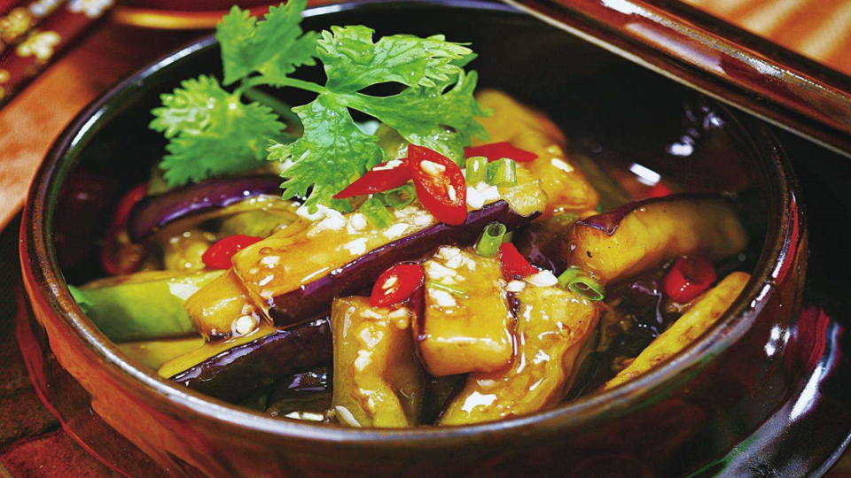 红烧茄子煲仔饭图片