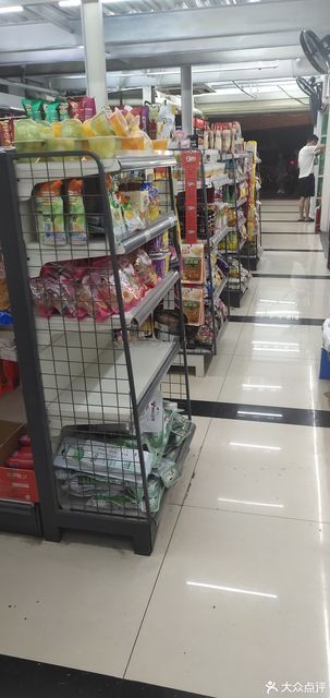 福寿大街航天绿色食品超市