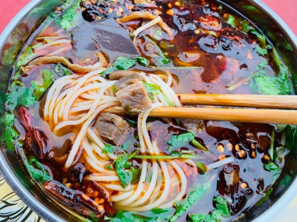 孙华汤锅羊肉粉