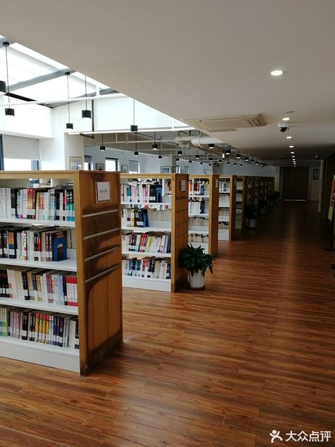 > 东南大学图书馆