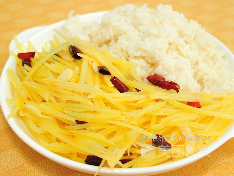 酸辣土豆丝饭图片