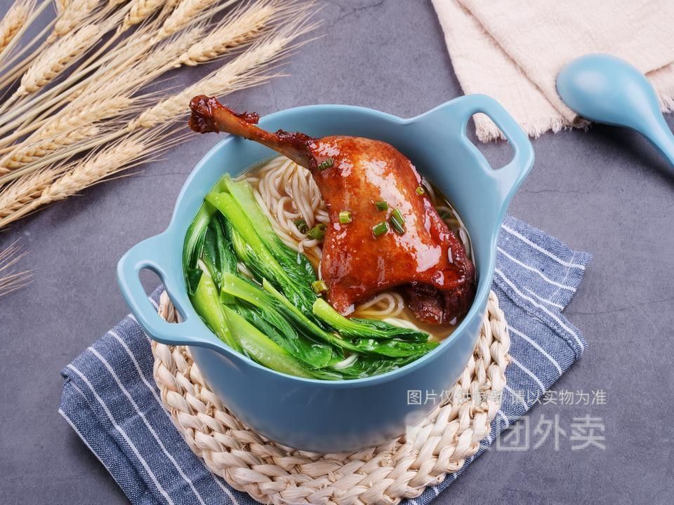 鸭腿面图片