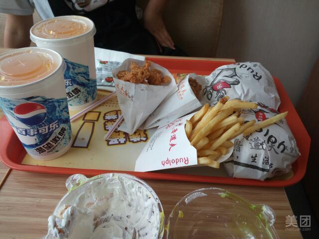 鲁道夫汉堡炸鸡曹州路店