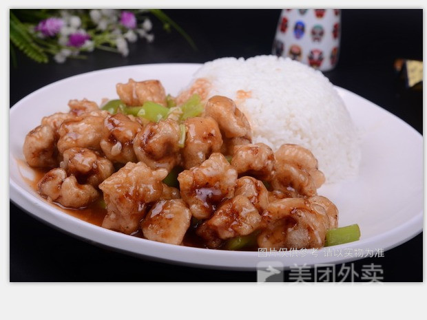 鱼香肉丝炒面推荐菜:大笨象拉面馆位于呼伦贝尔市满洲里市海关路8号