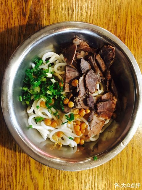 红鼻子卤粉祝融店