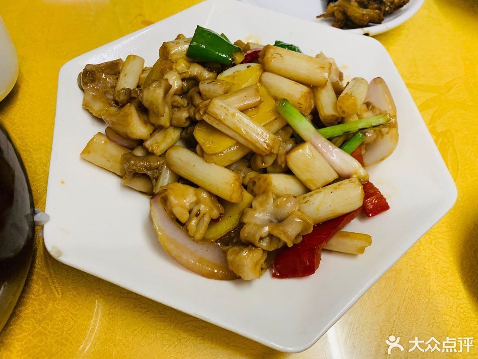 藕尖炒生肠图片