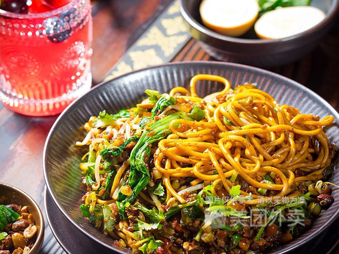 道味炸酱面十字街店