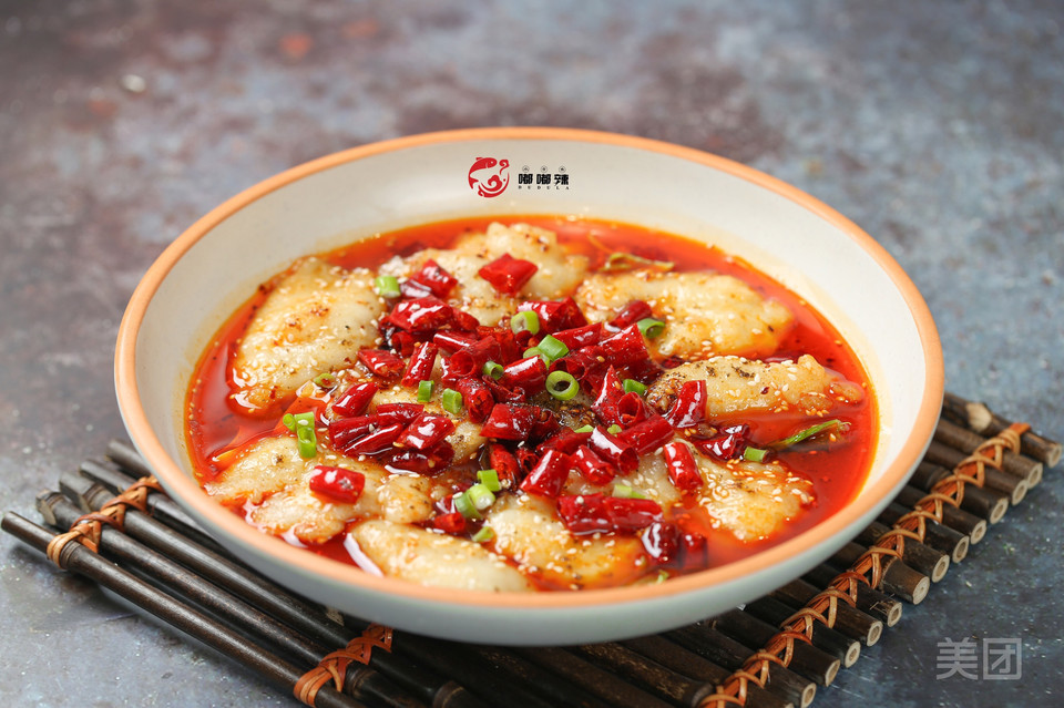 嘟嘟辣水煮龙利鱼图片