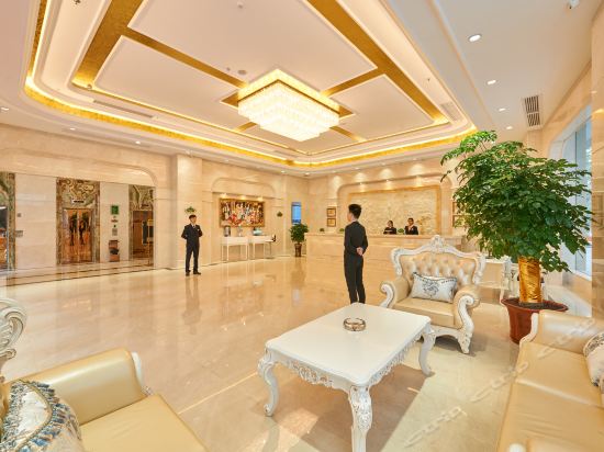 维也纳酒店(肇庆四会中心玉博城店)