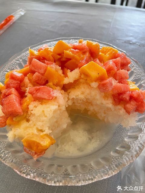 酸奶水果刨冰图片