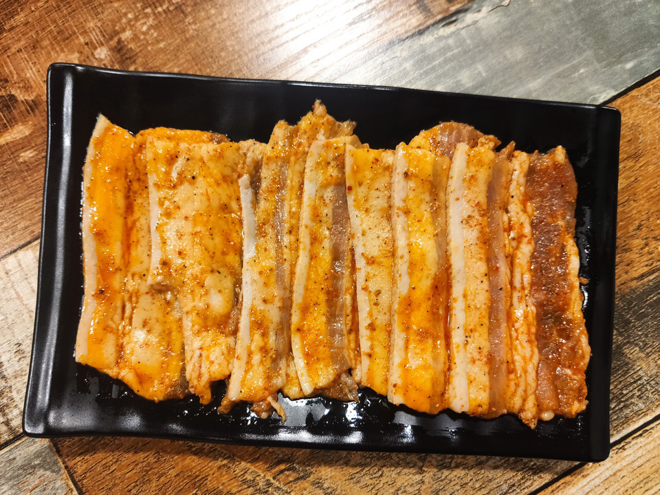 麻辣五花肉图片