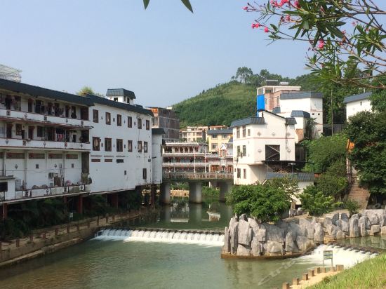 梧州市 住宿服务 客栈民宿 > 苍梧茶仙阁客栈标签: 推荐菜: 分类:住宿