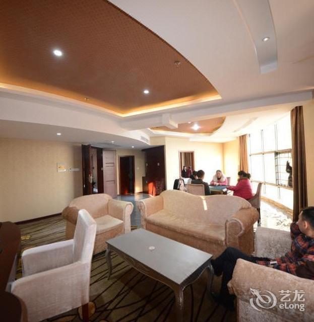 方圆国际大酒店(翠湖三路店)