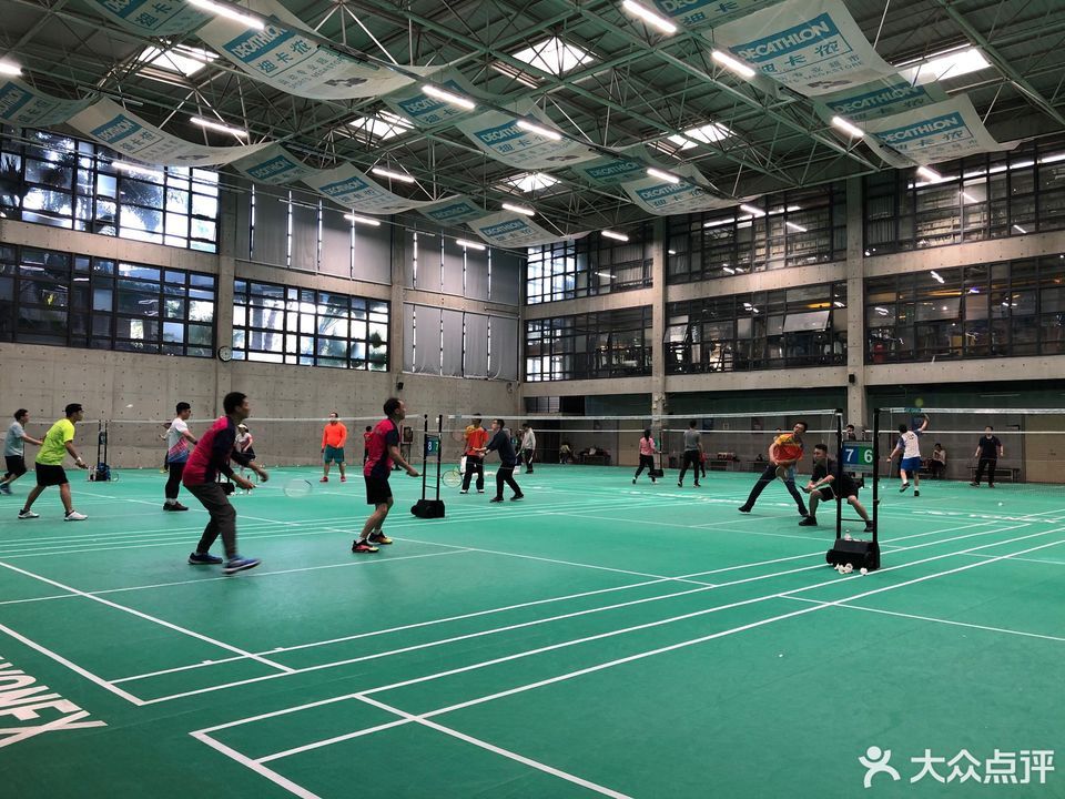 武清体育中心羽毛球馆图片