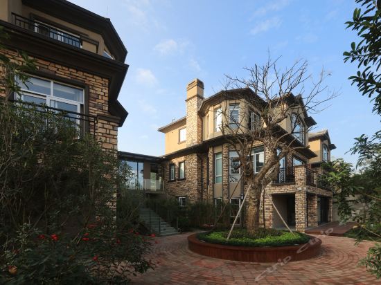 查看中山迪茵湖熹时代艺墅小筑湖畔酒店_360地图搜索结果列表