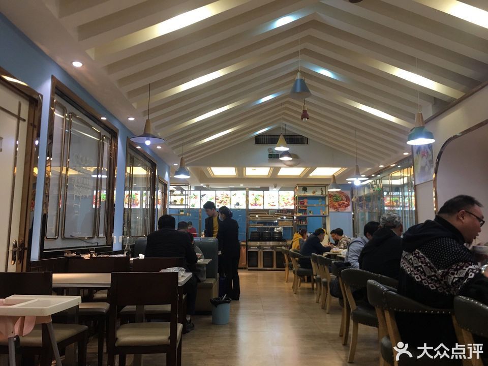 半边天熏肉大饼(农林路店)