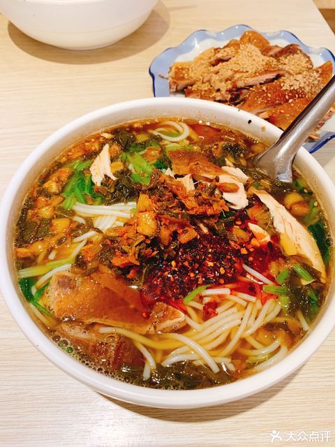 弥勒田德顺卤鸡米线环城南路店