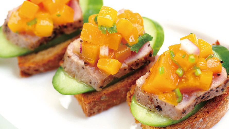 嫩煎金枪鱼手指三明治图片