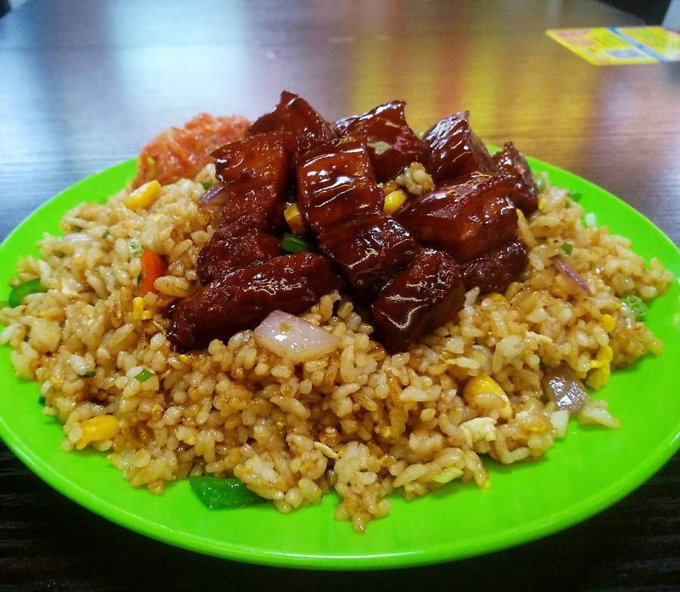 红烧肉炒饭图片