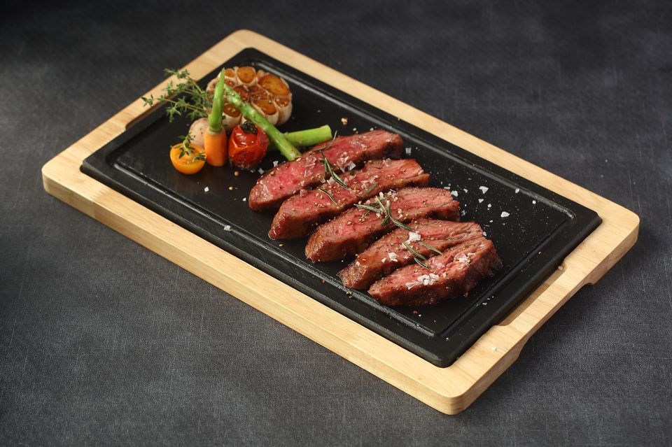 果木炙烤牛小排皇图片