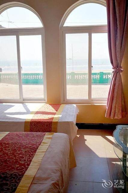 佰聚园海景宾馆位于唐山市乐亭县海滨路浅水湾浴场内推荐菜:分类:住宿