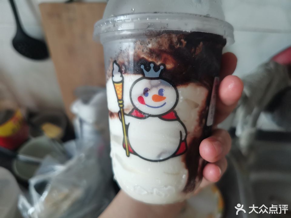 奥利奥雪王大圣代图片