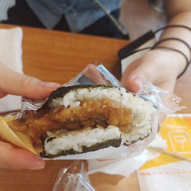 全家便利店玉古路店