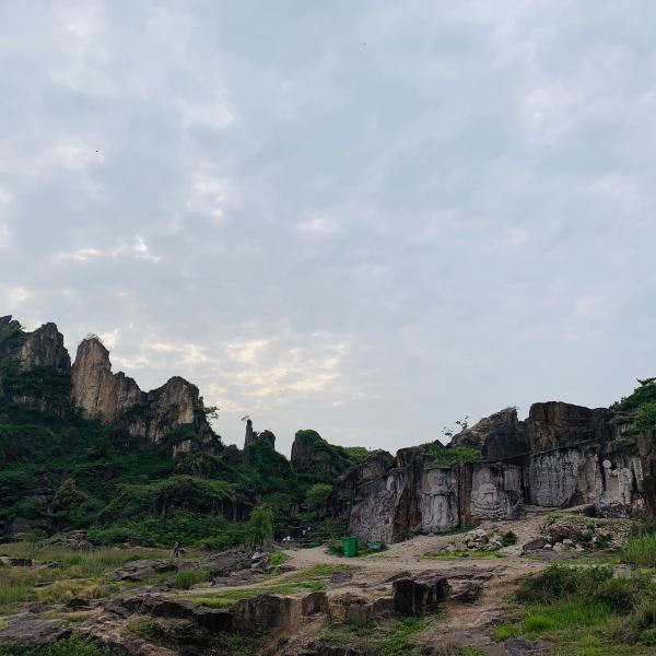 羊山石佛风景区