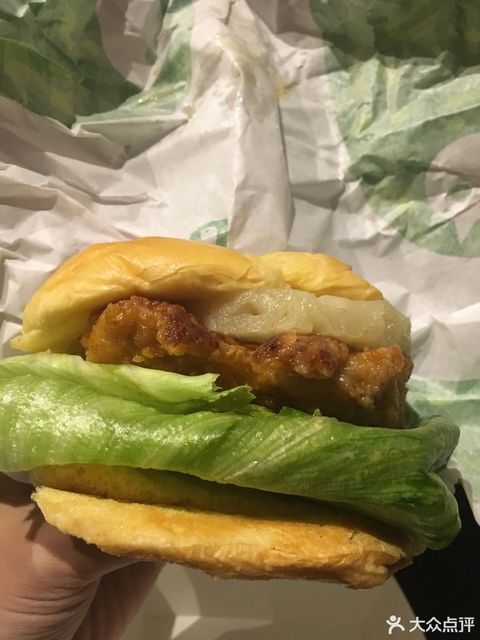 菠萝菠萝鸡腿堡图片