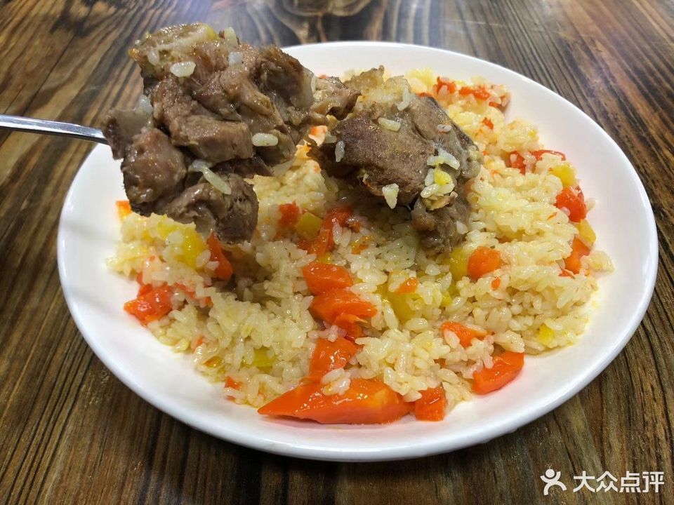 羊肉手抓饭图片