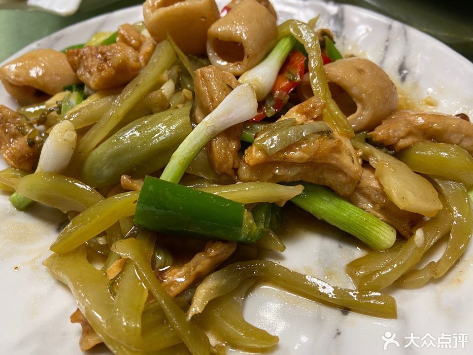 福华客家餐厅(黄埔店)位于广州市黄埔区文冲街石化路210号 标签:餐馆
