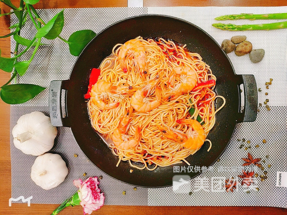 意卡诗小海鲜焖面