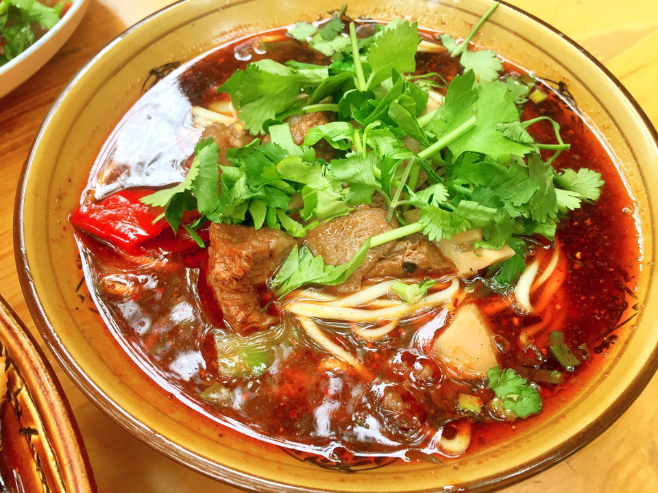 川味红烧牛肉面馆