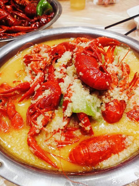 金汤蒜泥小龙虾图片